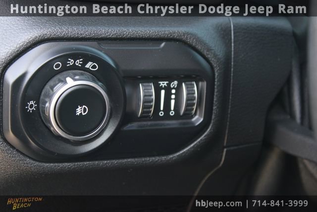 Used 2021 Jeep Wrangler Unlimited Sport image 12