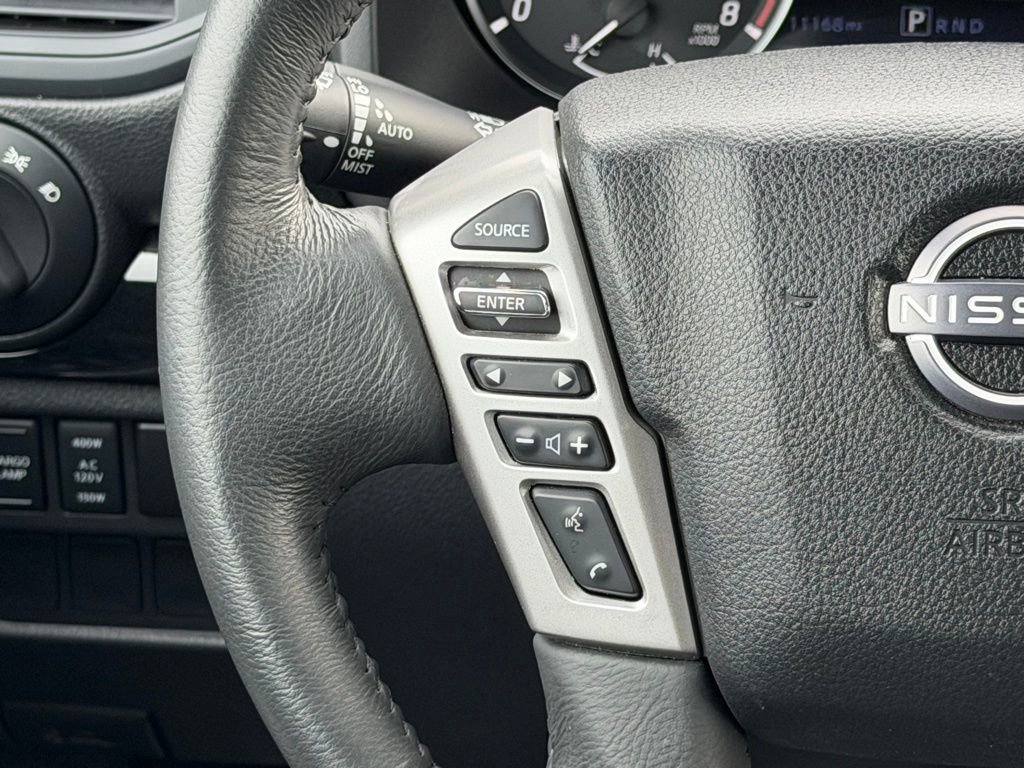 Used 2024 Nissan Titan SV w/ SV Convenience Package image 26