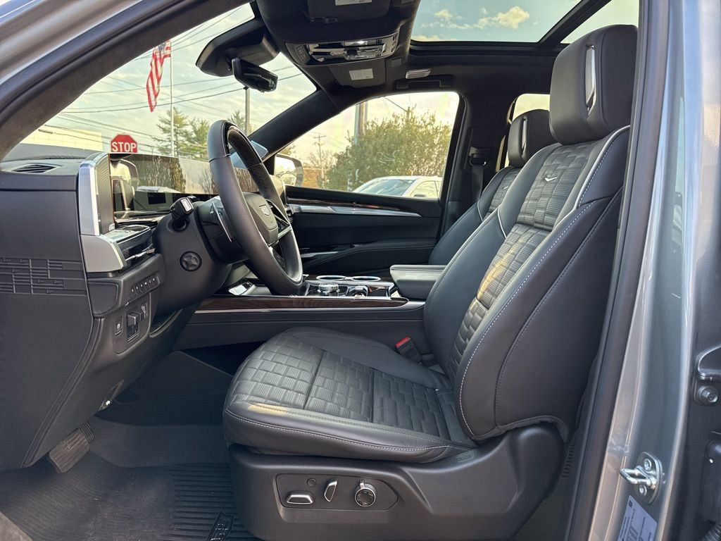 Used 2025 Cadillac Escalade Sport Platinum w/ LPO, Floor Liner Package image 46