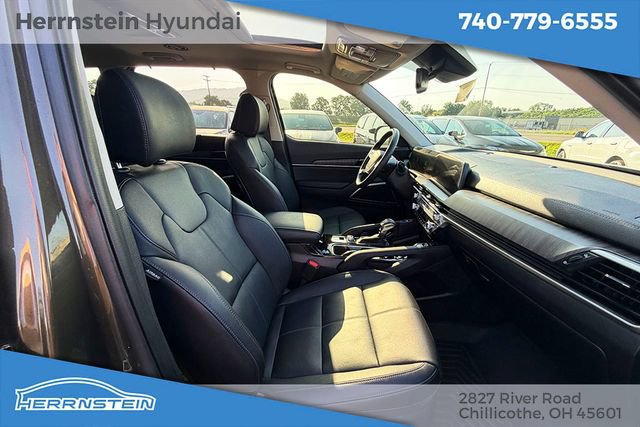 Used 2024 Kia Telluride EX w/ EX Captain's Chair Package AWD/4WD image 29