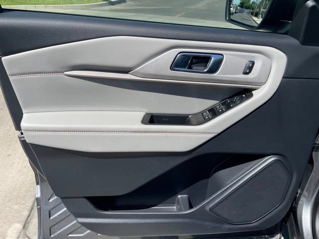 New 2026 Ford Explorer Active w/ Active Comfort Package RWD image 17