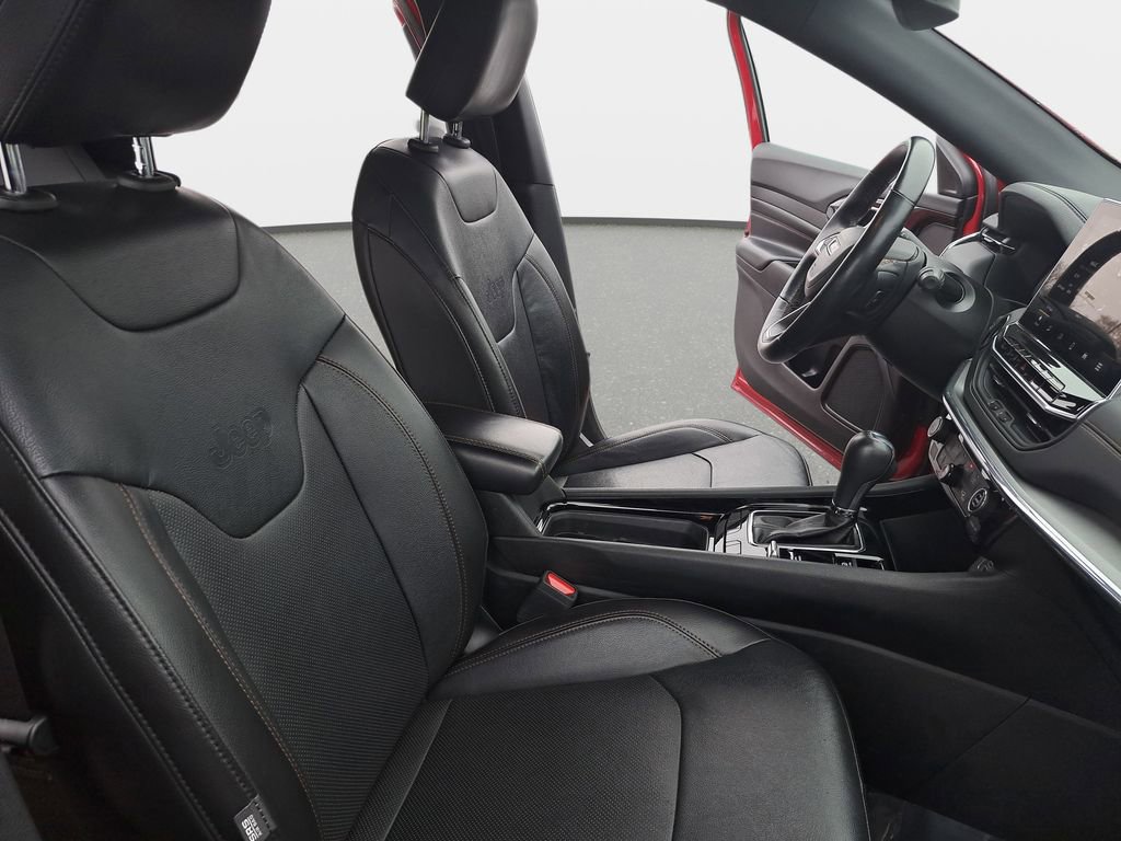 Certified 2022 Jeep Compass Limited image 11