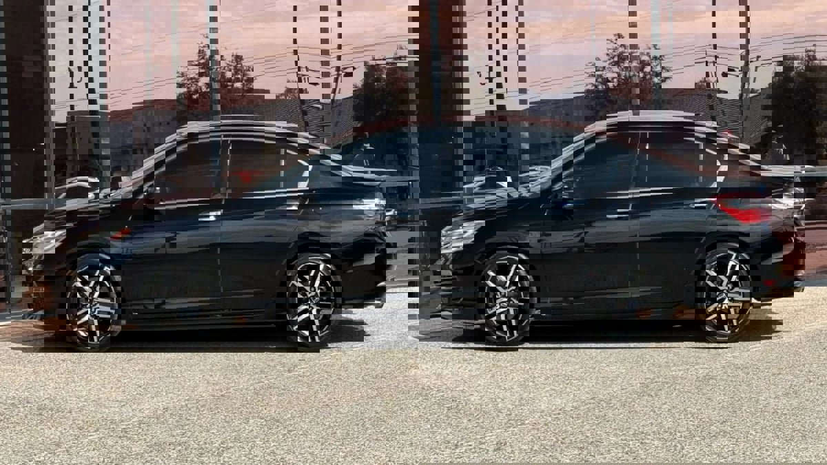 Used 2016 Honda Accord Touring image 4