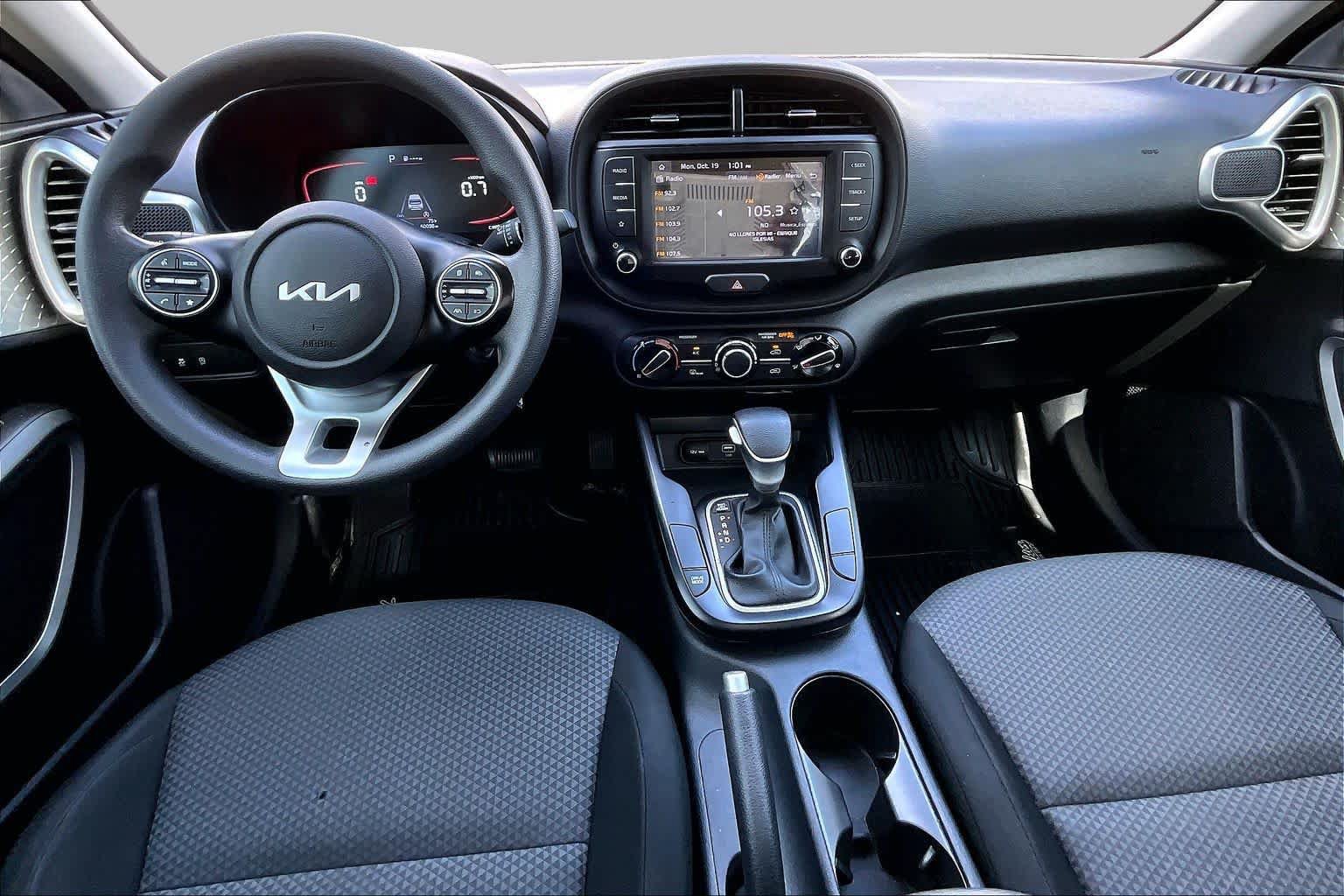 Used 2023 Kia Soul LX FWD image 15
