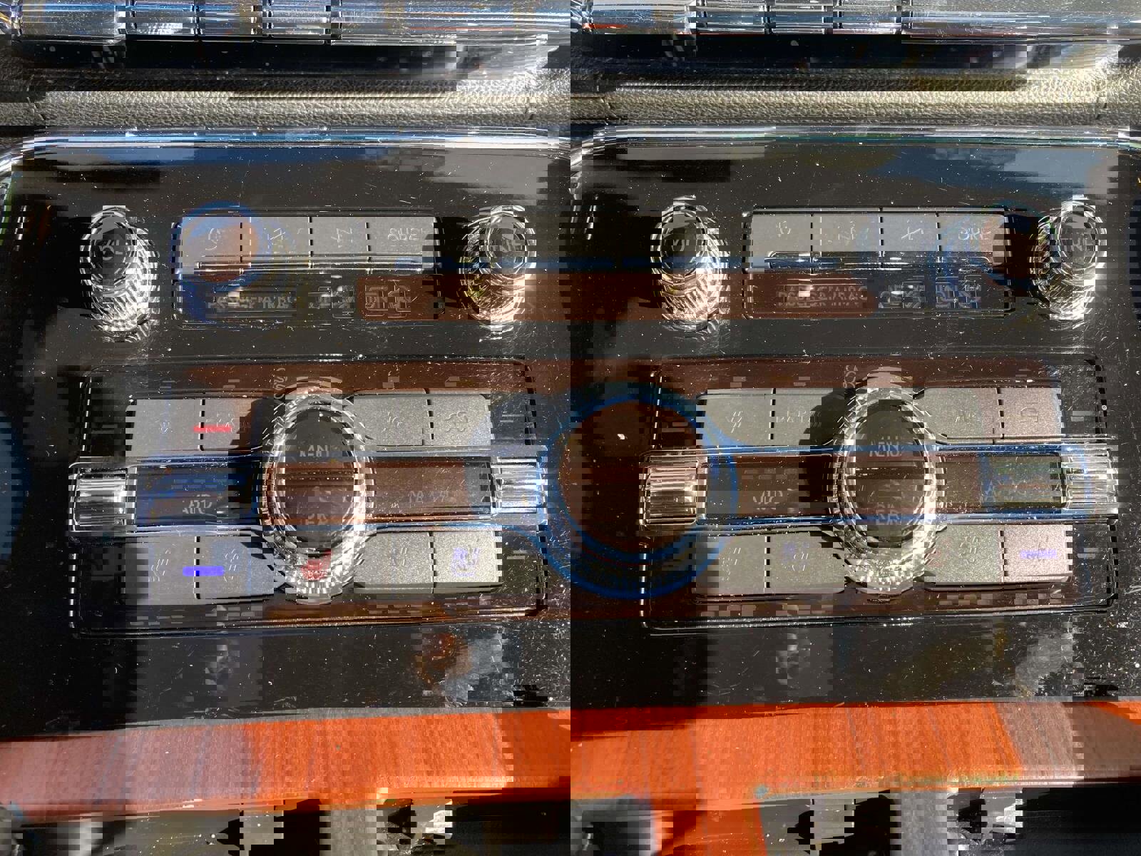 Used 2021 Lincoln Navigator Reserve AWD/4WD image 24