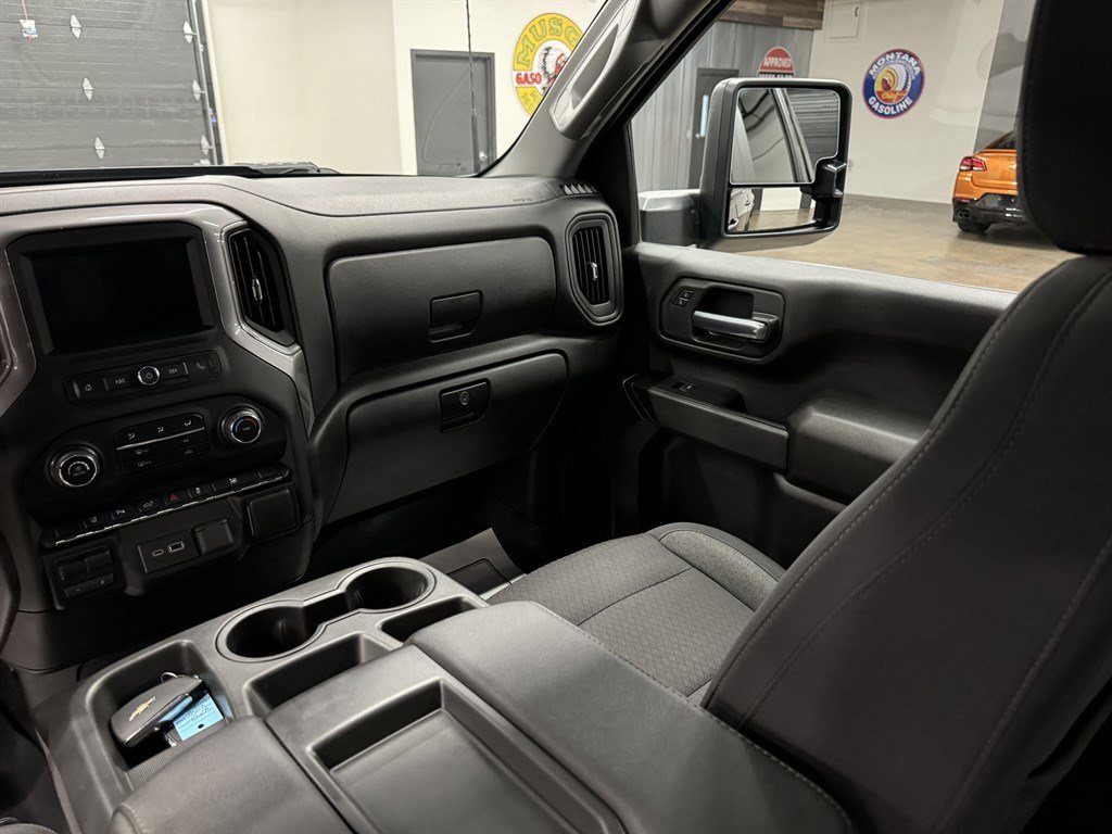 Used 2024 Chevrolet Silverado 2500 Custom w/ Custom Value Package AWD/4WD image 32
