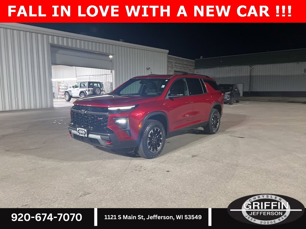 Used 2024 Chevrolet Traverse Z71 w/ Enhanced Driving Package image 3