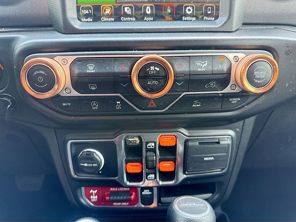 Used 2022 Jeep Gladiator Mojave w/ LED Lighting Group AWD/4WD image 17