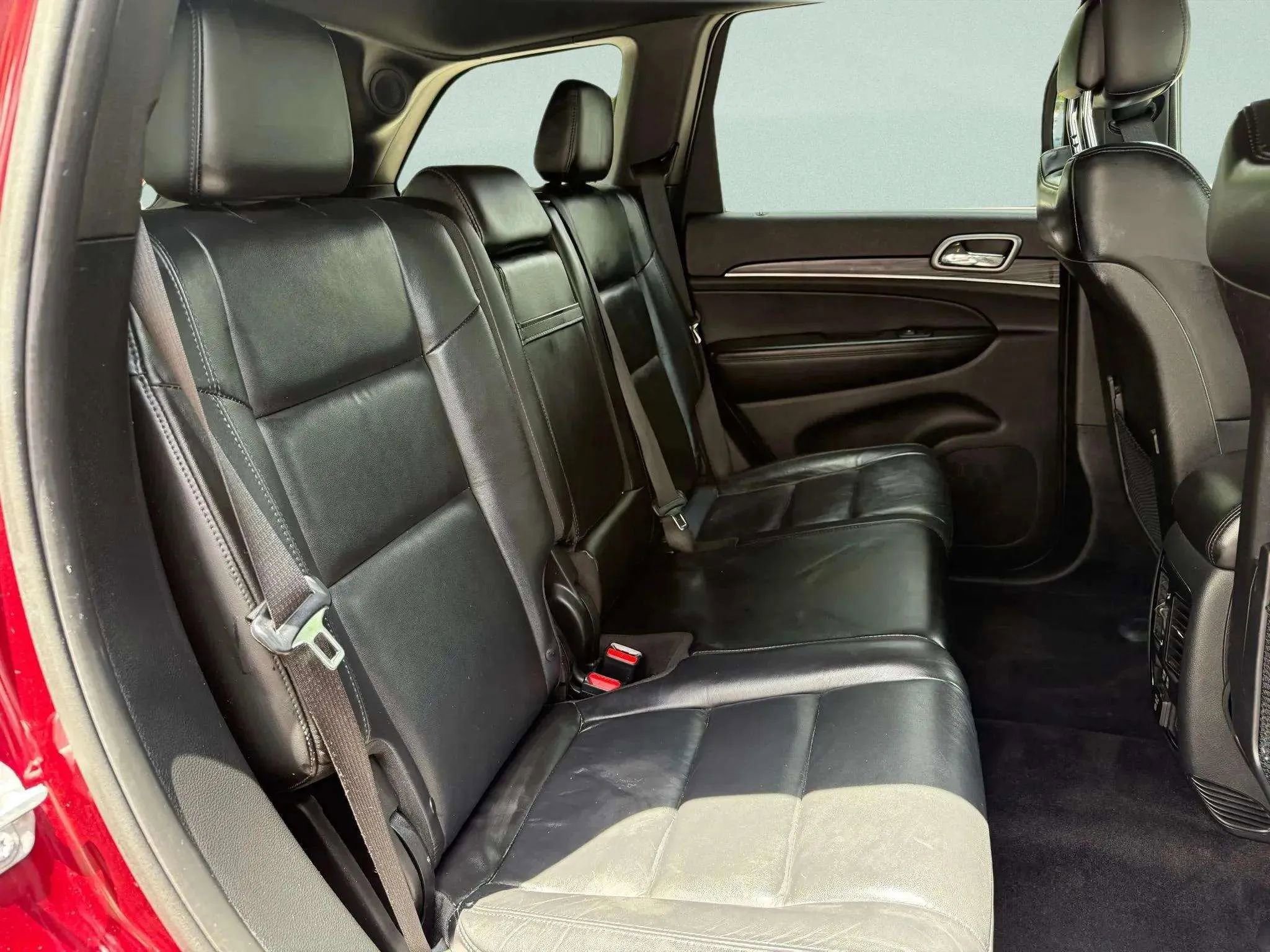 Used 2019 Jeep Grand Cherokee Limited image 14