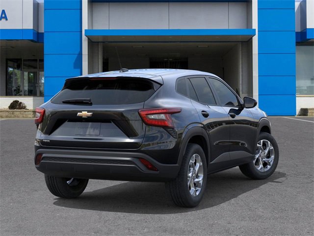 New 2026 Chevrolet Trax LS w/ LS Convenience Package image 4