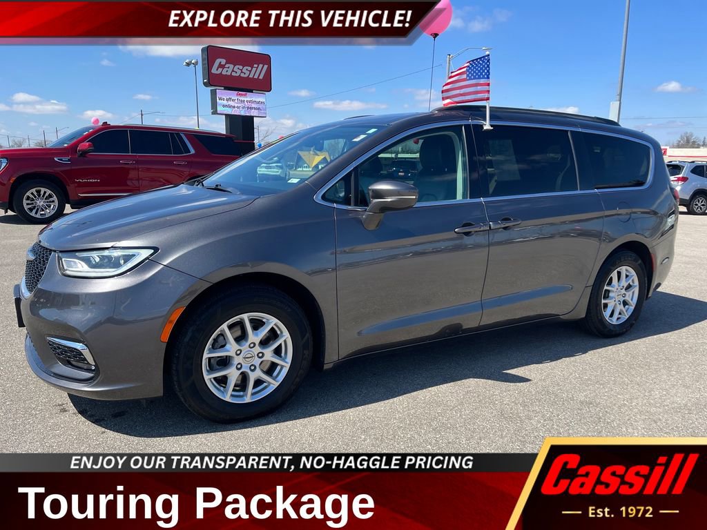 Used 2022 Chrysler Pacifica Touring-L image 1