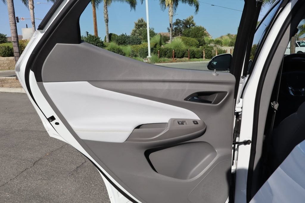 Used 2023 Chevrolet Bolt EUV Premier w/ Super Cruise Package FWD image 36