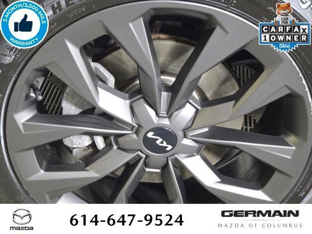 Used 2022 Kia Sorento SX Prestige w/ Rust Color Package image 11