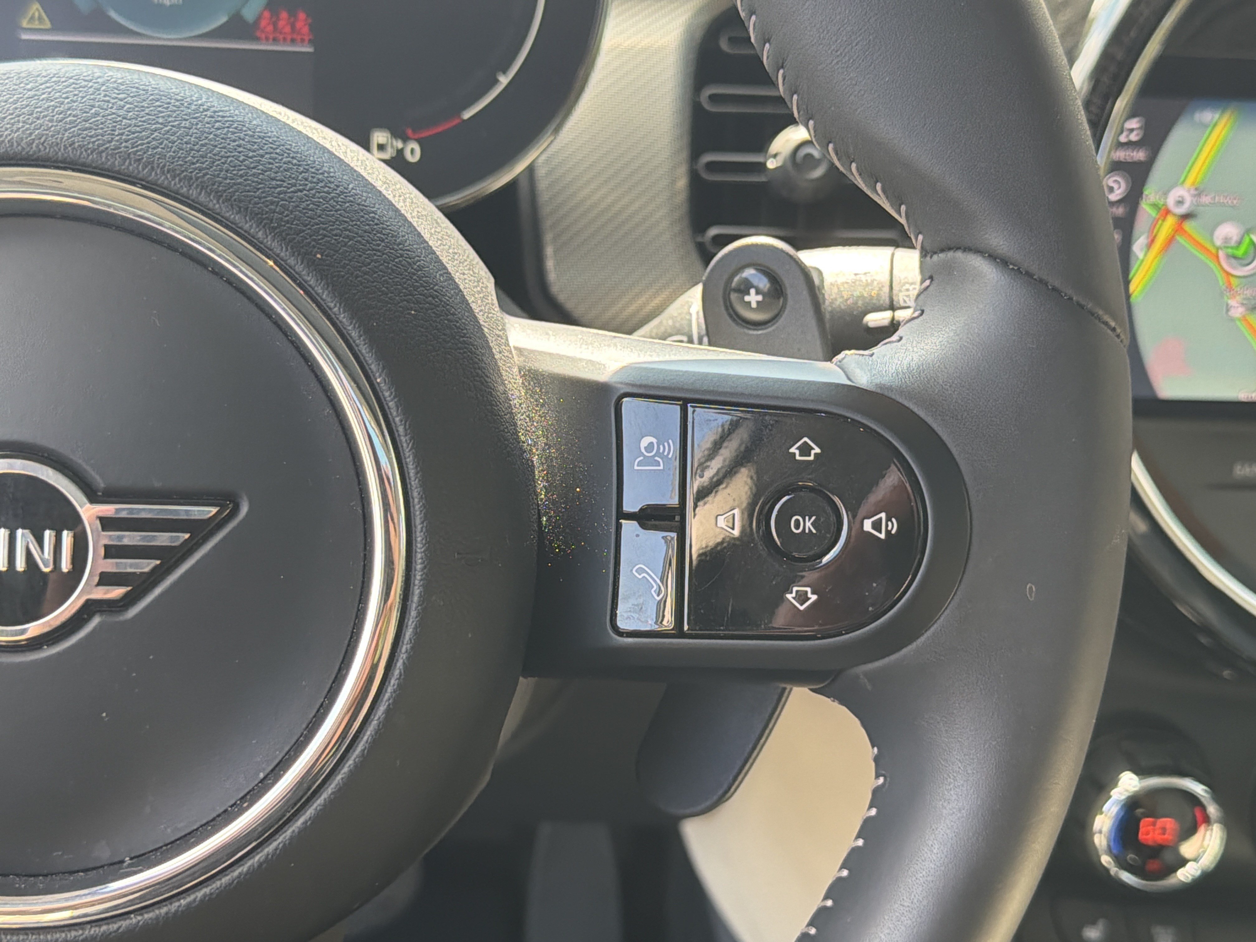 Used 2024 MINI Cooper S w/ Signature Upholstery Package FWD image 31