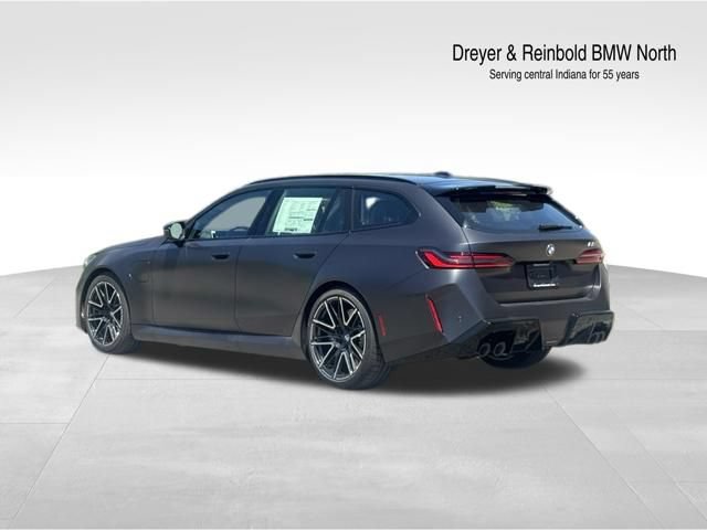 New 2027 BMW M5 Touring AWD/4WD image 4