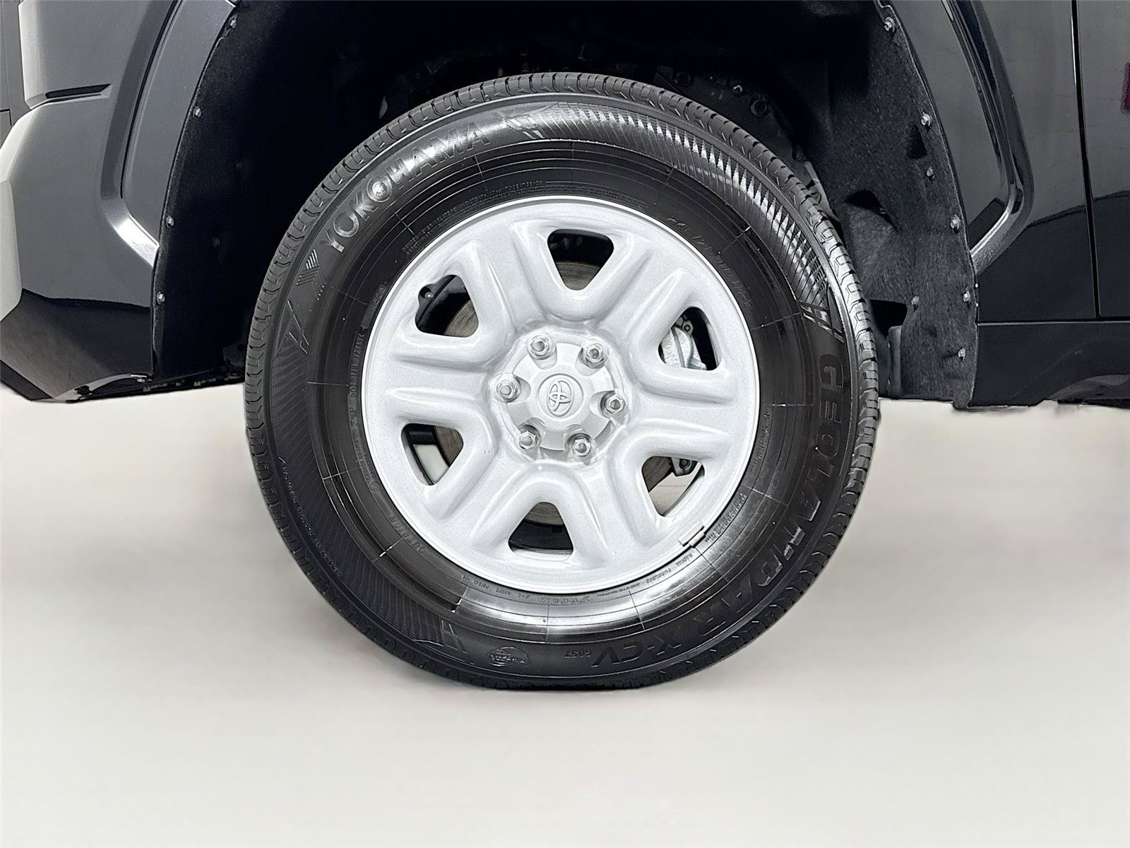 Used 2024 Toyota Tundra SR AWD/4WD image 41