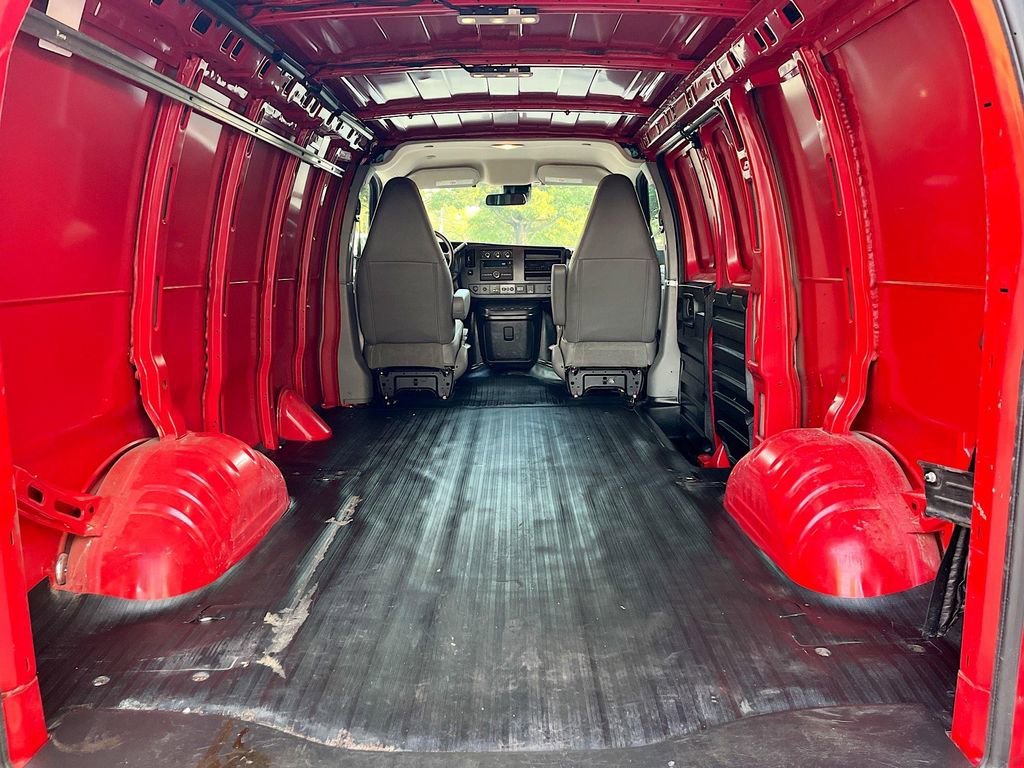 Used 2024 Chevrolet Express 2500 image 22