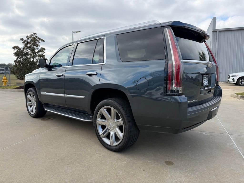 Used 2019 Cadillac Escalade Premium Luxury image 3