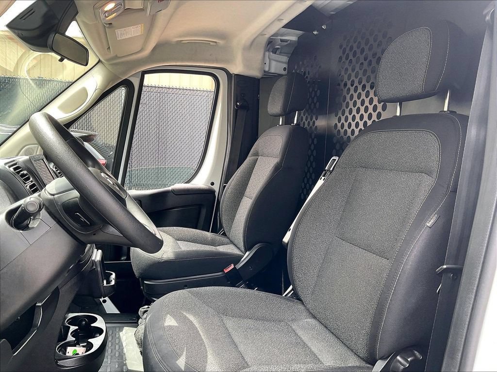 Used 2025 RAM ProMaster 2500 w/ U-Haul Equipment Group FWD image 10