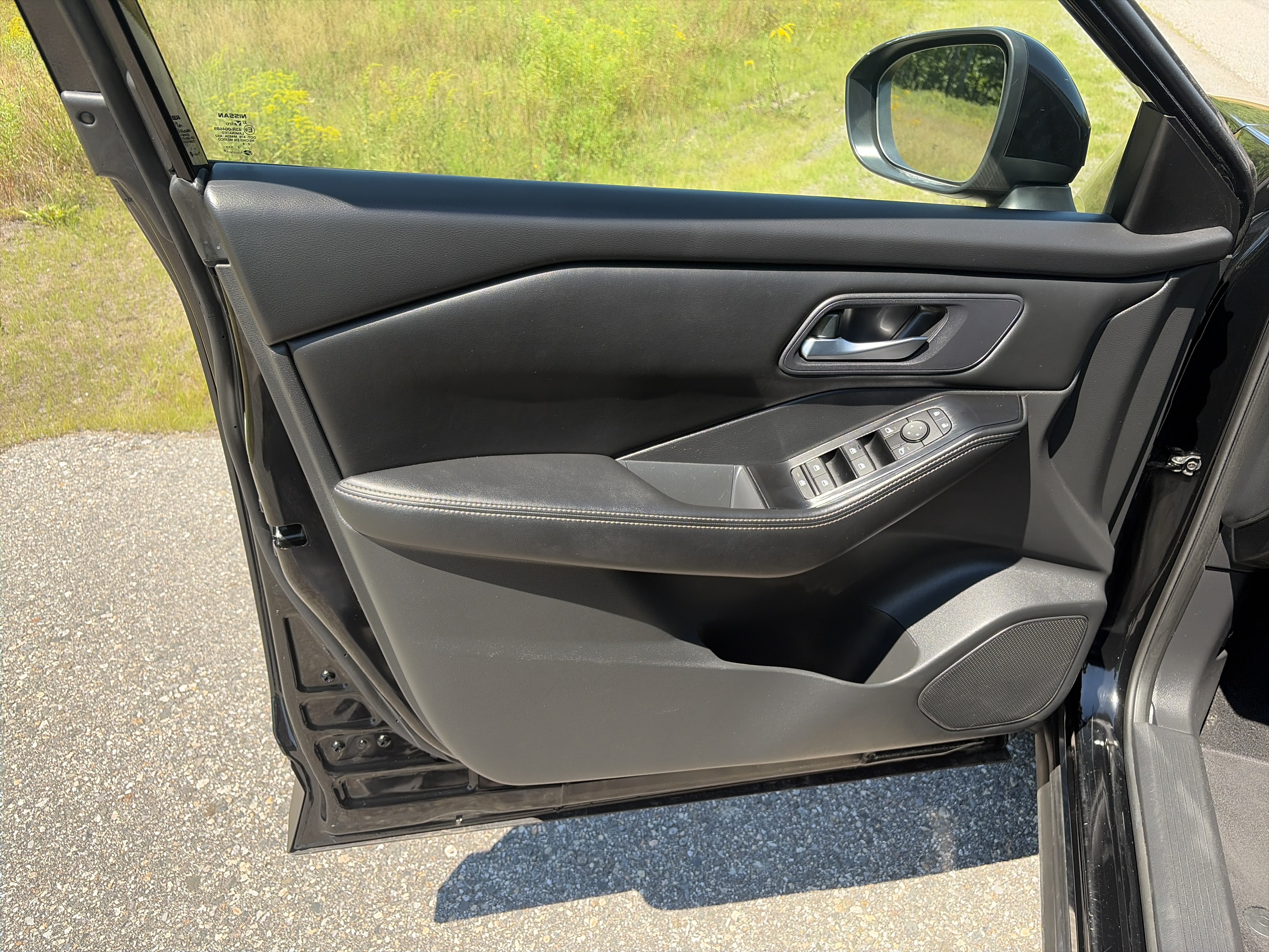 Certified 2024 Nissan Rogue SV AWD/4WD image 19