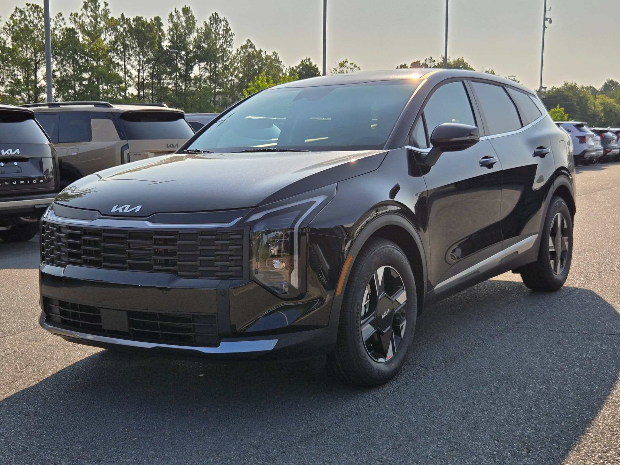 New 2026 Kia Sportage LX w/ LX Convenience Package FWD image 3