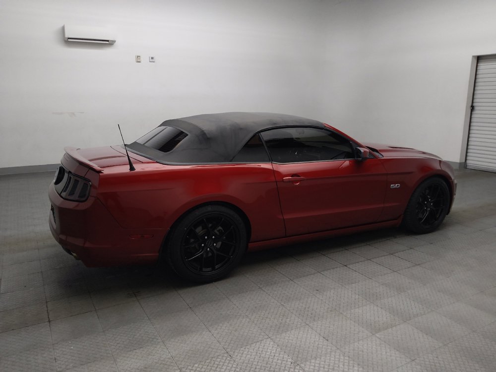 Used 2014 Ford Mustang GT RWD image 10