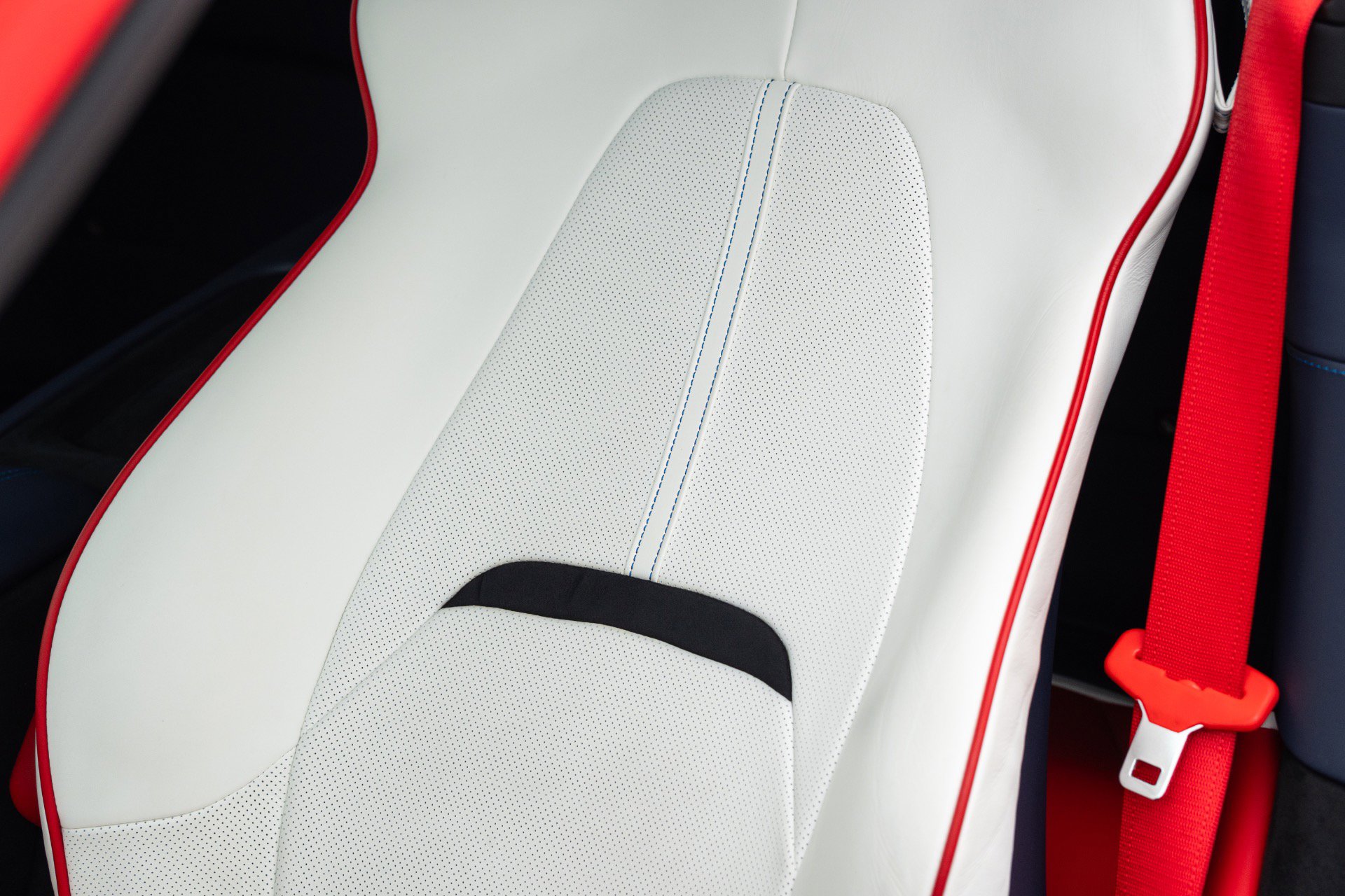 Used 2023 Ferrari Roma RWD image 38