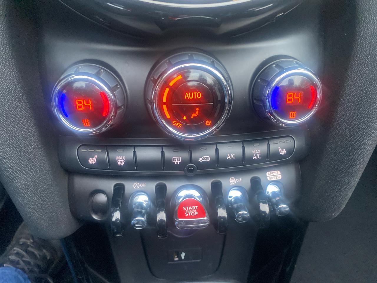 Used 2022 MINI Cooper S image 16