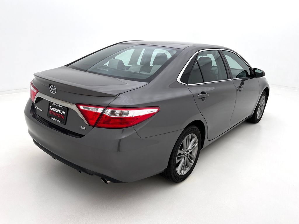 Used 2016 Toyota Camry SE FWD image 7