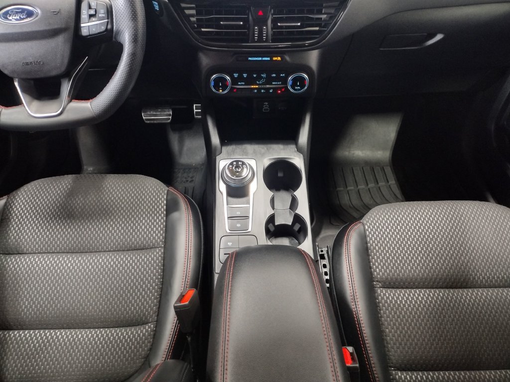 Used 2024 Ford Escape ST-Line Select AWD/4WD image 18