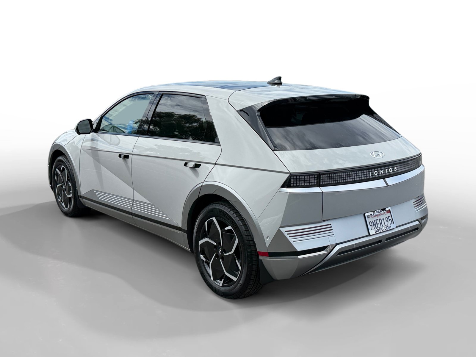 Certified 2024 Hyundai Ioniq 5 Limited RWD image 3