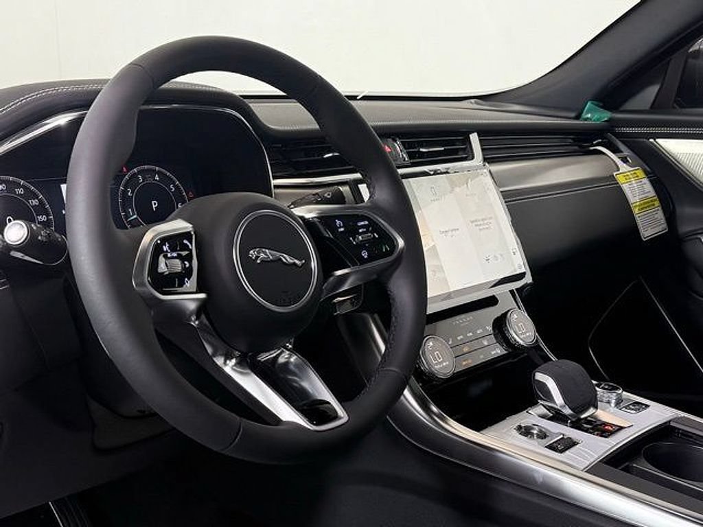 New 2024 Jaguar XF R-Dynamic SE AWD/4WD image 42