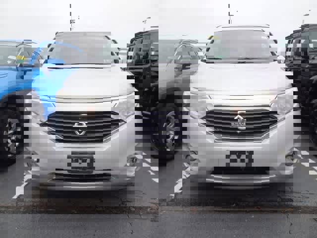 Used 2014 Nissan Quest SV image 2