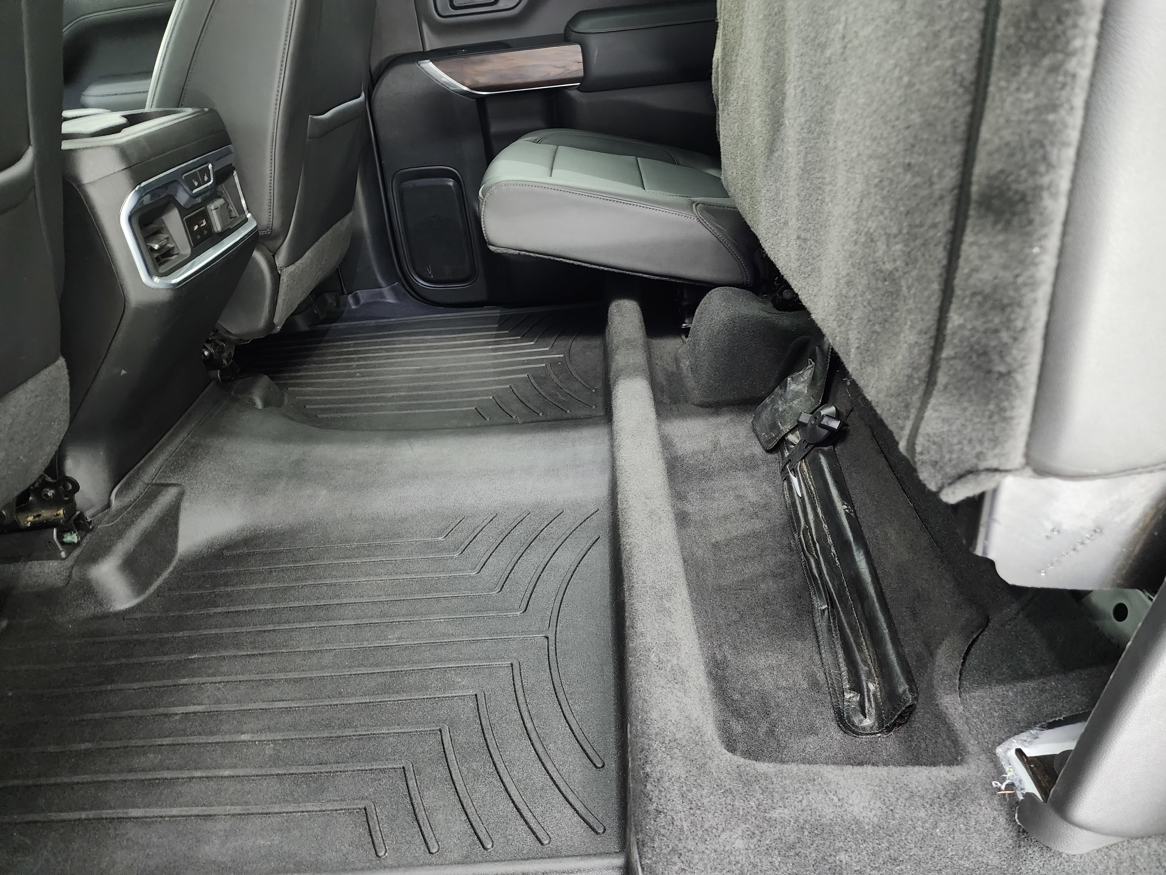 Used 2022 GMC Sierra 2500 SLT w/ SLT Convenience Package image 36