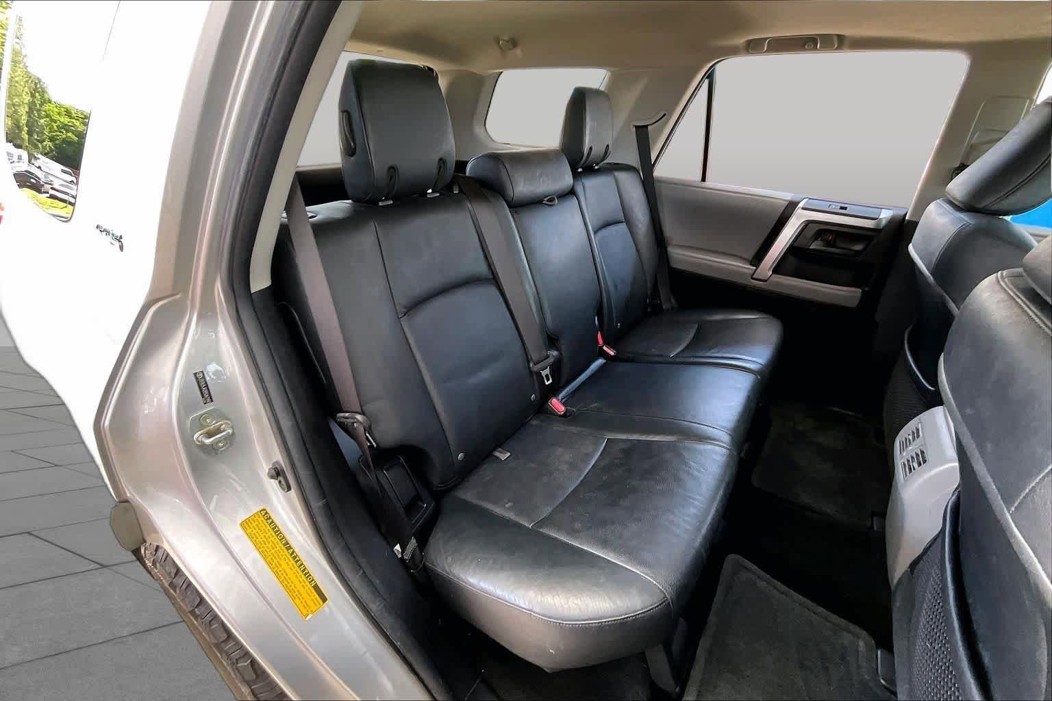 Used 2011 Toyota 4Runner SR5 w/ Premium Pkg w/Leather AWD/4WD image 19