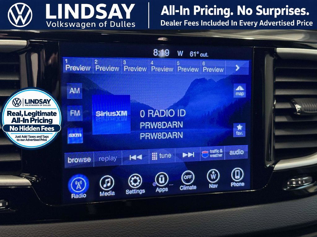 Used 2017 Chrysler Pacifica Touring FWD image 16
