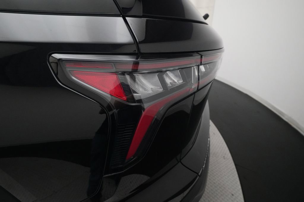 Used 2025 Chevrolet Equinox LT w/ Convenience Package II image 32