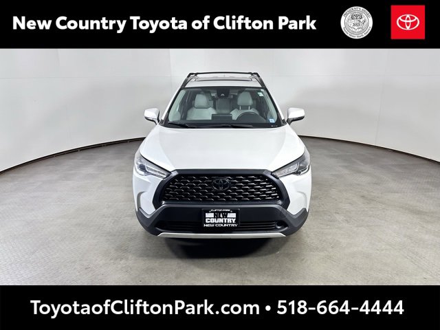 Used 2022 Toyota Corolla Cross LE image 8