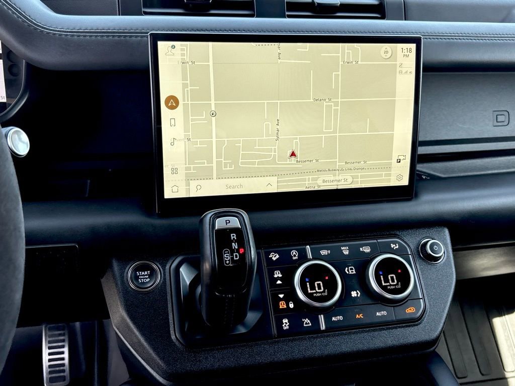 Used 2023 Land Rover Defender 110 V8 image 13