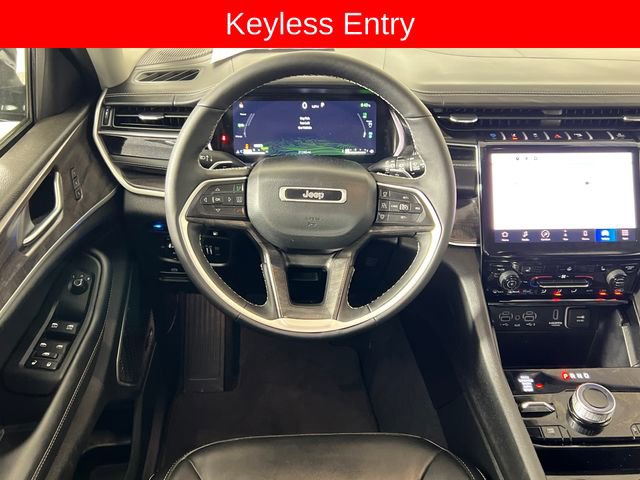 Used 2022 Jeep Grand Cherokee Limited 4xe image 15