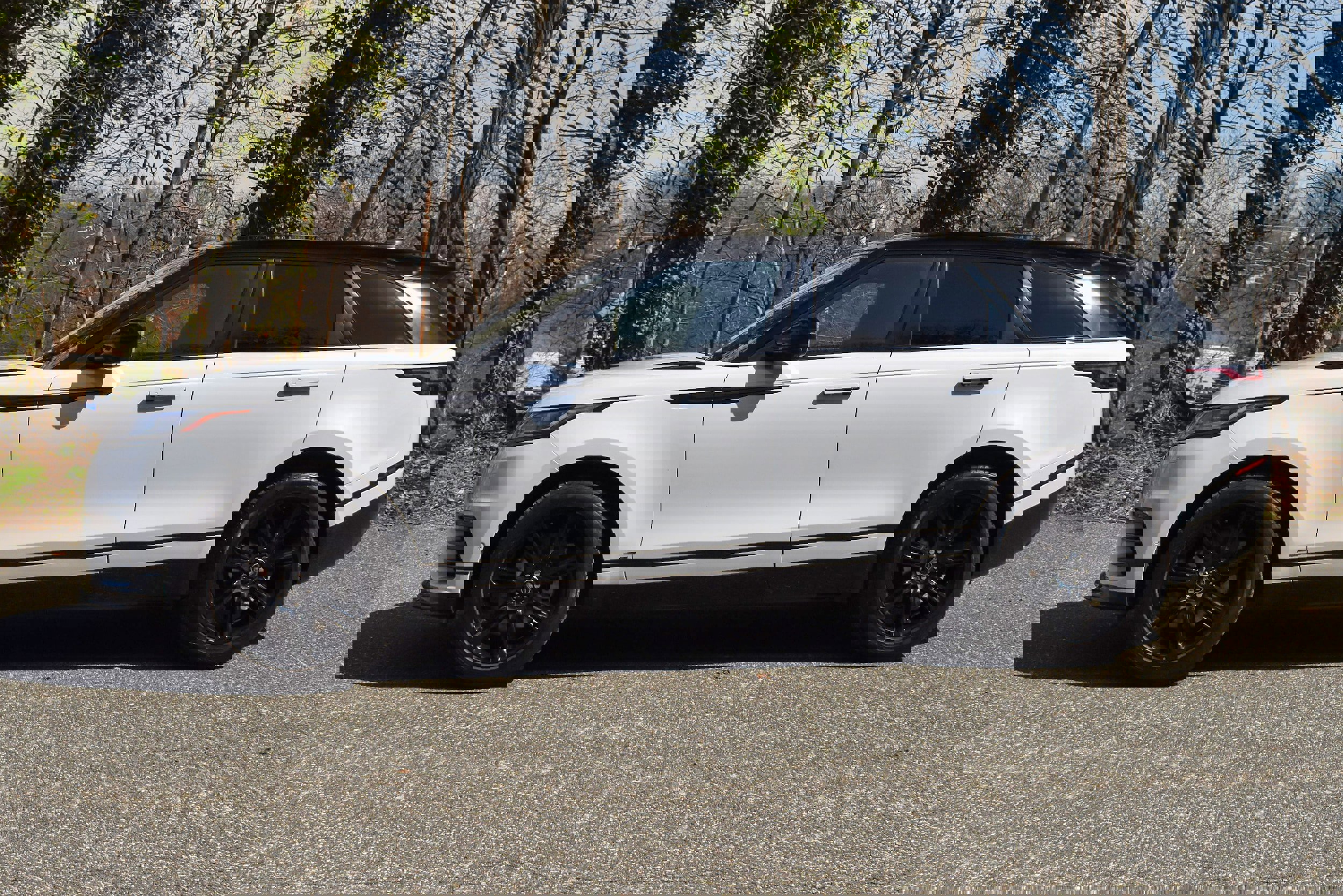 Used 2021 Land Rover Range Rover Velar R-Dynamic S AWD/4WD image 3