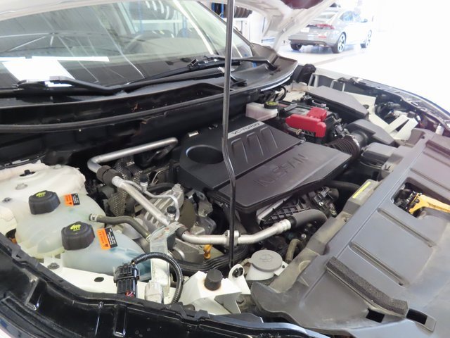 Used 2023 Nissan Rogue SV image 35