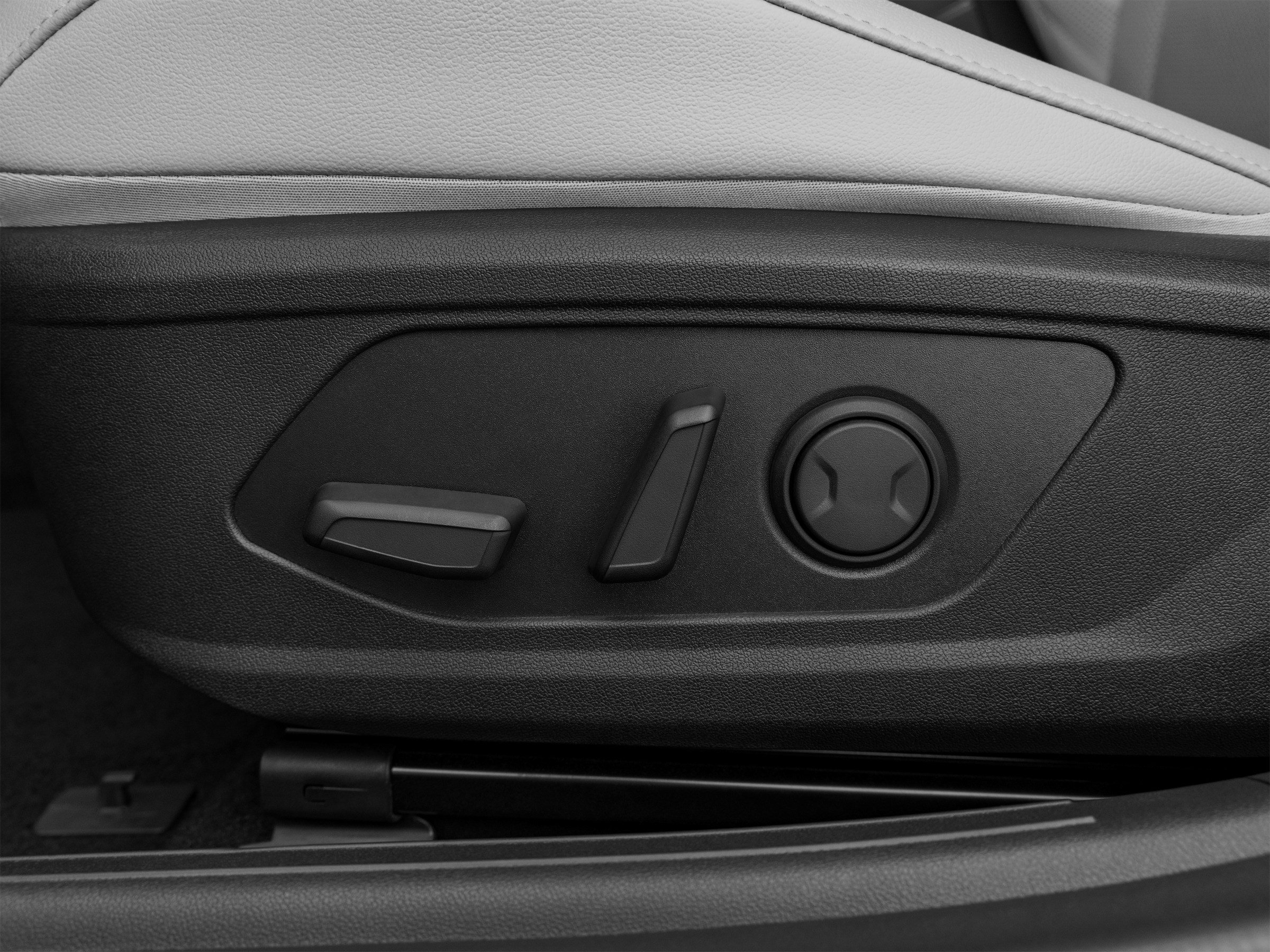 New 2026 Hyundai Elantra Limited FWD image 57