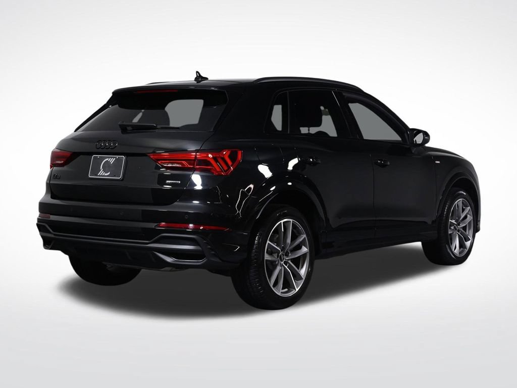 Certified 2025 Audi Q3 2.0T Premium w/ Convenience Package AWD/4WD image 5
