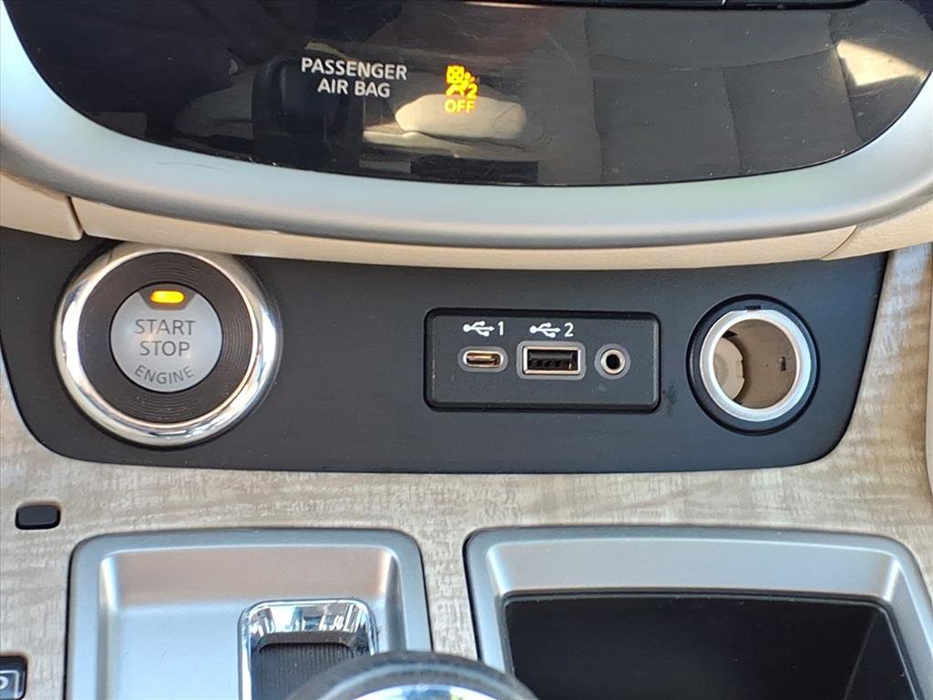 Used 2022 Nissan Murano SV w/ Cargo Package AWD/4WD image 23