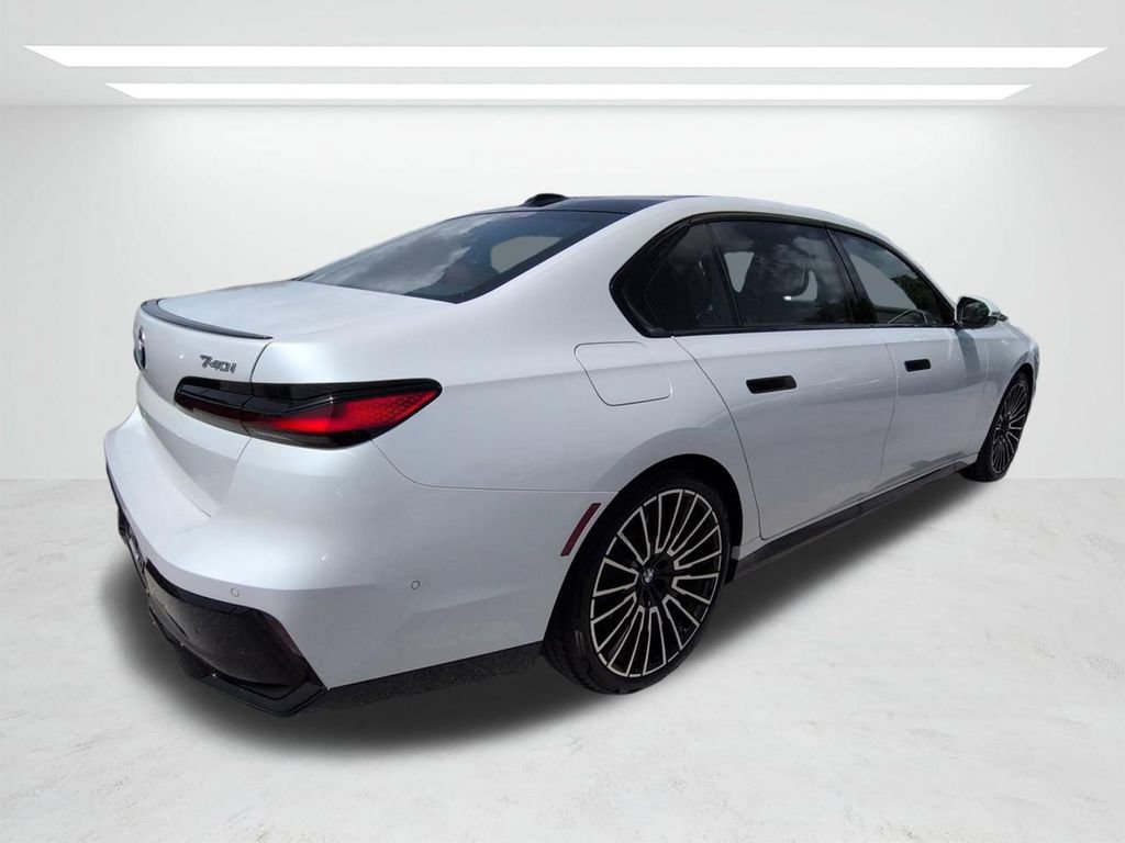 New 2026 BMW 740i xDrive AWD/4WD image 4