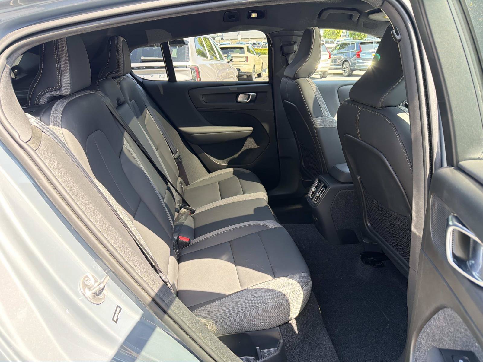 Certified 2023 Volvo C40 Recharge Core w/ Protection Package Premier AWD/4WD image 18