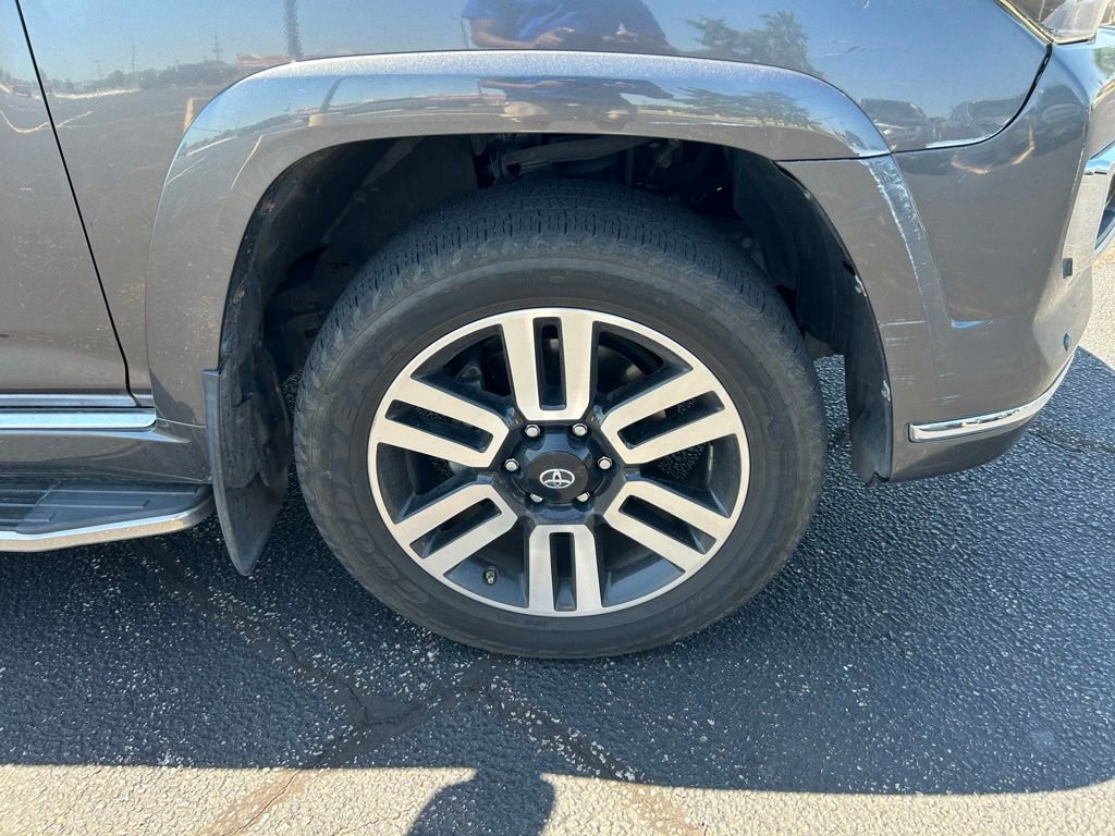 Used 2016 Toyota 4Runner Limited AWD/4WD image 2