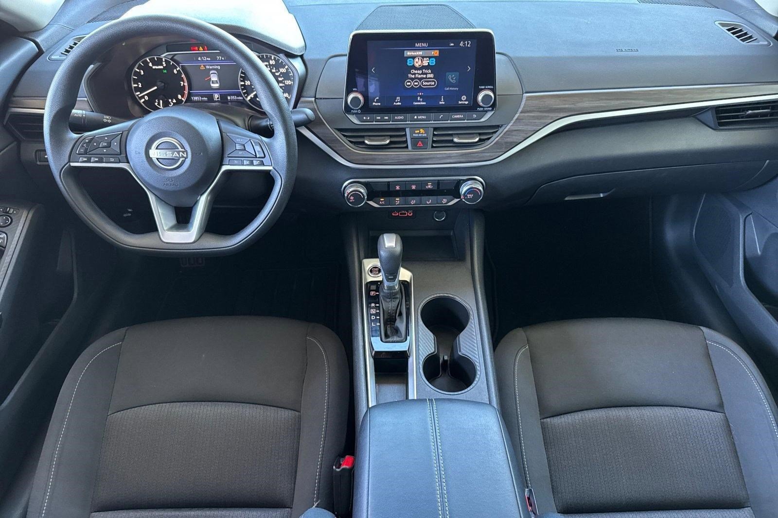 Used 2025 Nissan Altima 2.5 SV image 26