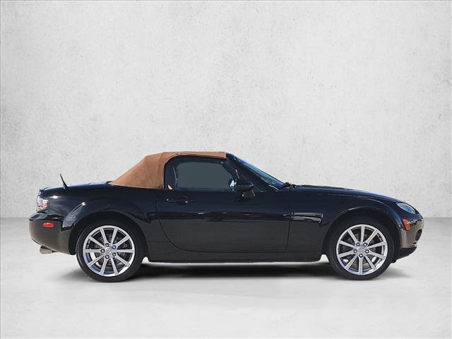 Used 2006 MAZDA MX-5 Miata Grand Touring w/ Premium Pkg image 3